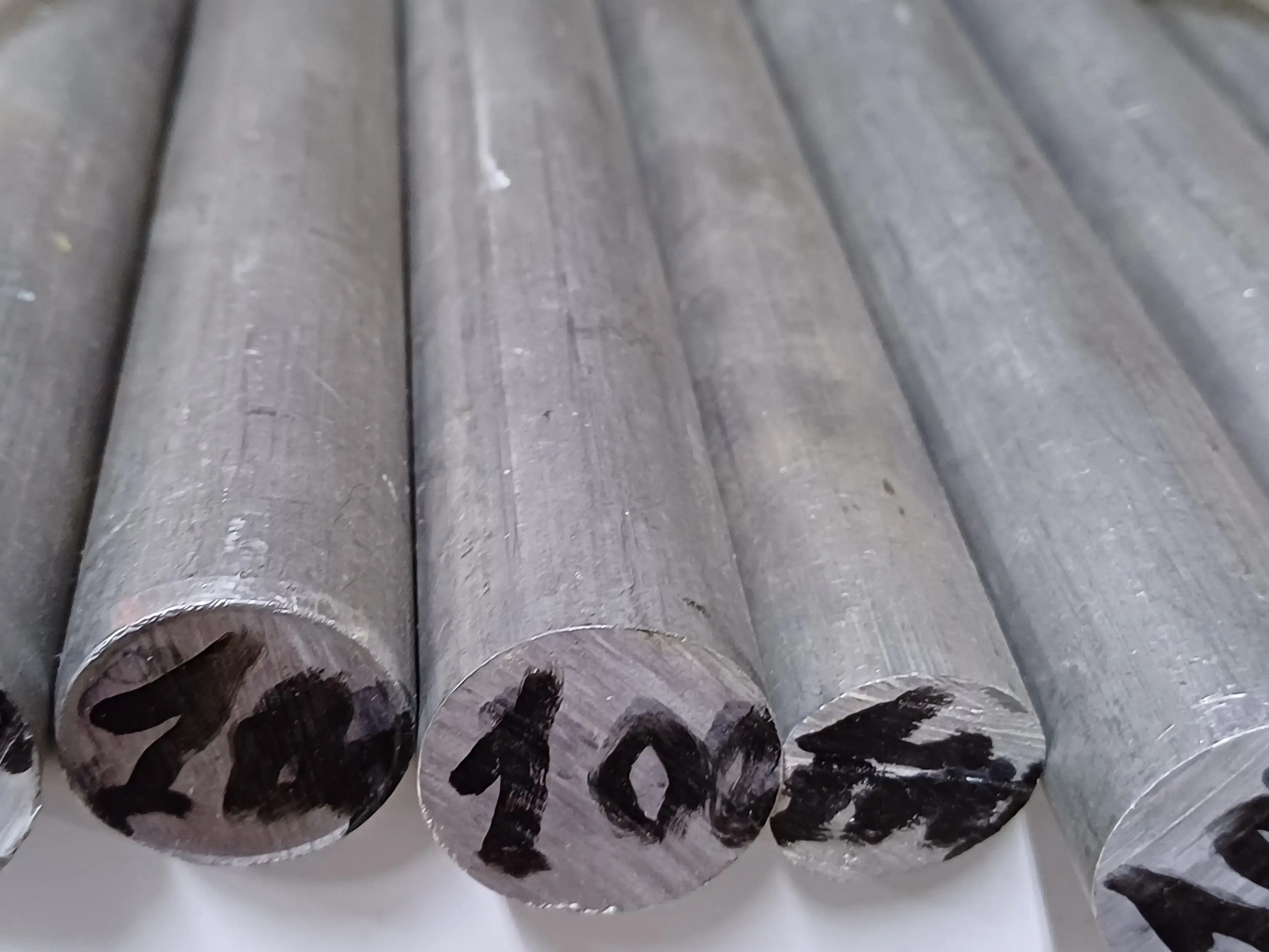 Как отличить алюминий от дюралюминия?