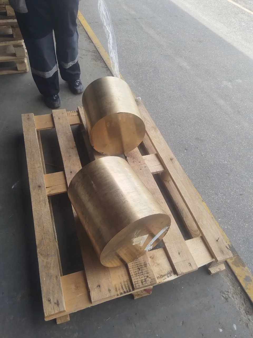 Пруток 300 БрАЖ9-4